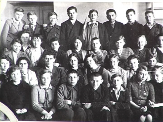 /Files/images/fotovospominaniya_vyipusknikov/storya/2.png