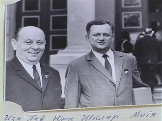 /Files/images/fotovospominaniya_vyipusknikov/storya/3.png